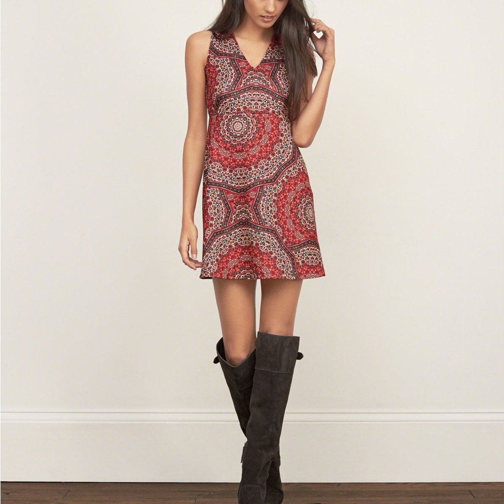 Sleeveless Red Patterned Dress